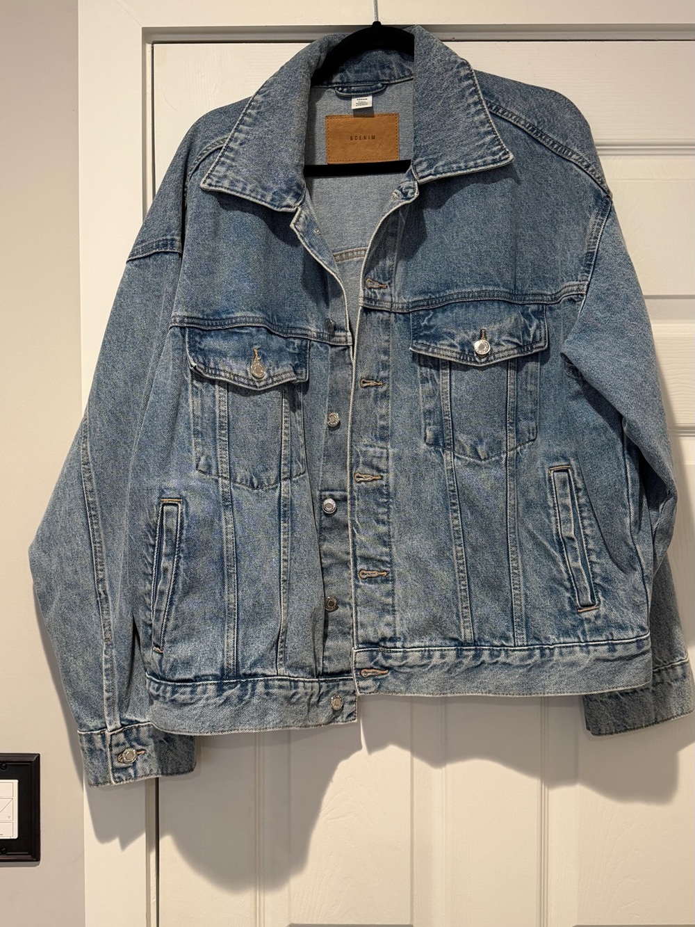 &Denim Women’s Light Blue Wash Jean Jacket in Size Large💙